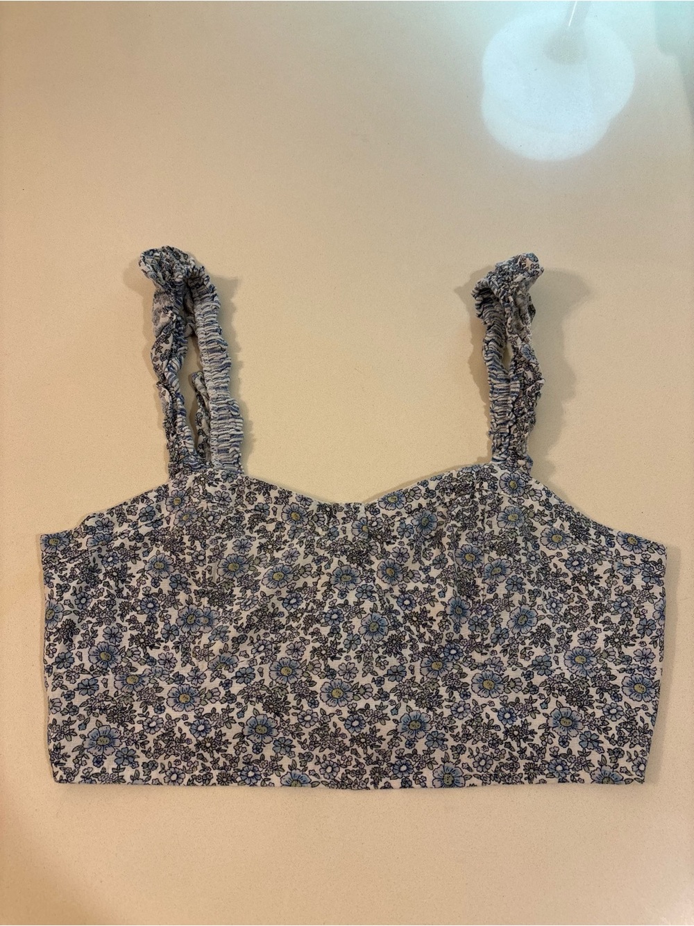 American Eagle Floral Smocked Strap Crop Top - Blue/White